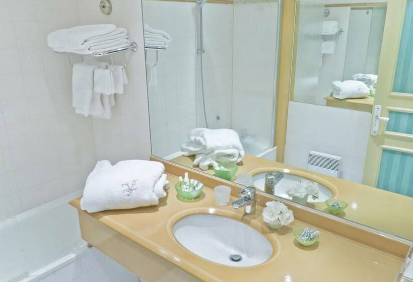 デラックスルーム, Yeuse