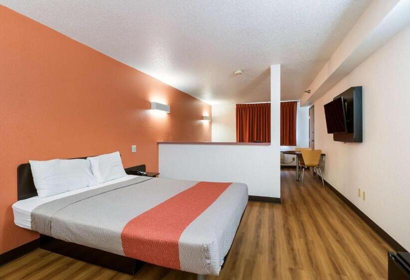 Стандартный Номер Кровать Кинг, Motel 6 Davenport, Ia