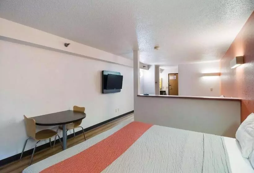 スタンダードルーム, Motel 6 Davenport, Ia