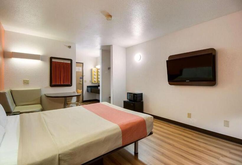 Номер Стандарт, Motel 6 Davenport, Ia