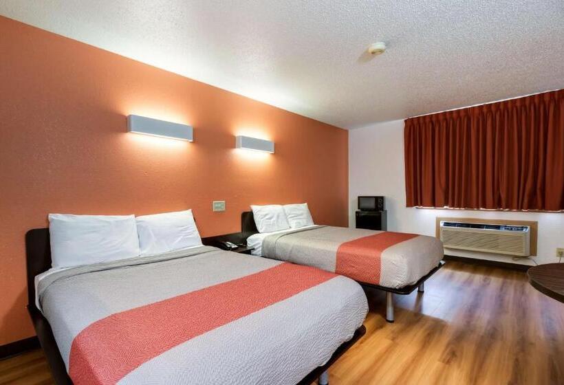 Четырехместный Номер Стандарт, Motel 6 Davenport, Ia