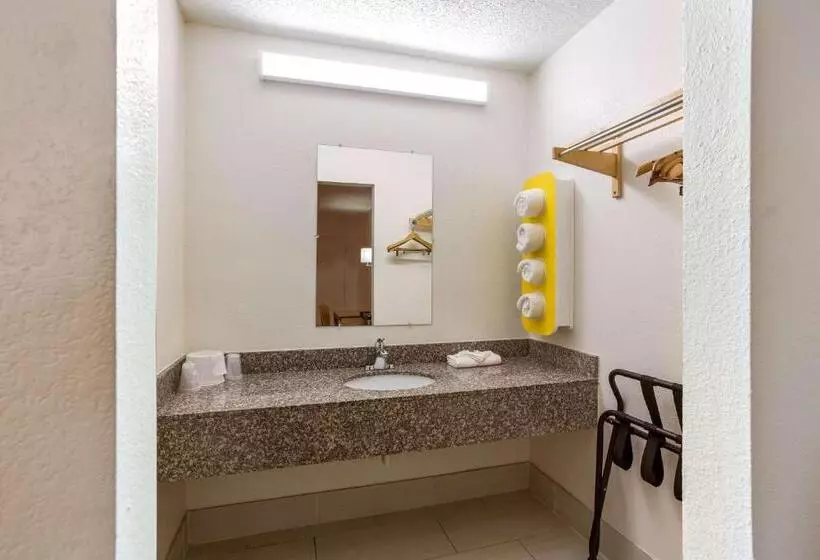 スタンダードルーム, Motel 6 Macclenny, Fl