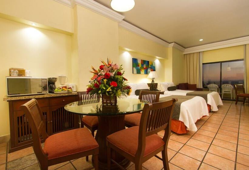 סוויטת ג'וניור, Royal Villas Resort