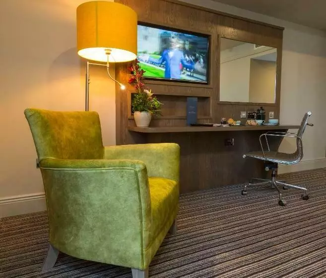 اتاق اجرایی با تخت بزرگ, Bonnington Hotel & Leisure Centre