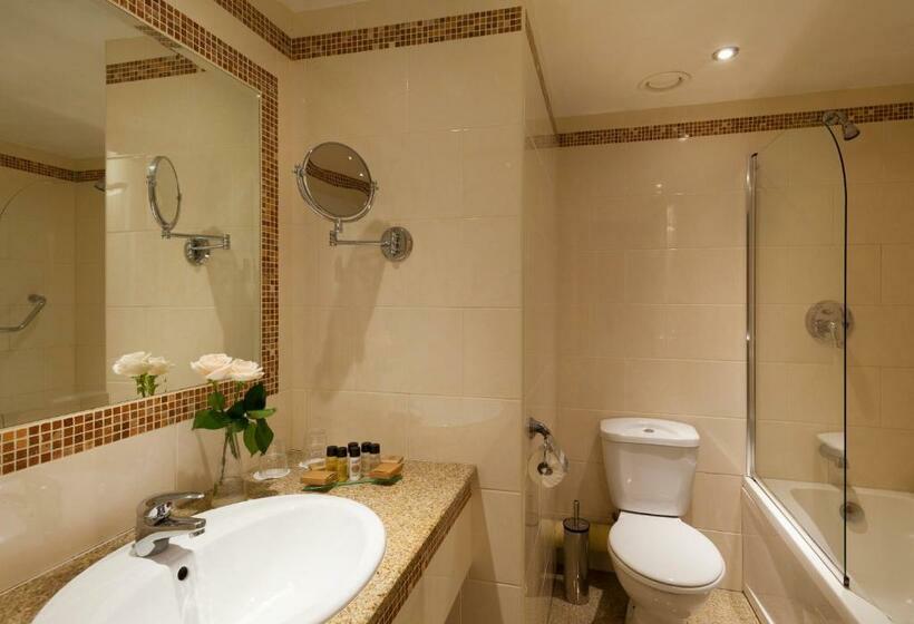 اتاق استاندارد یک نفره, Bonnington Hotel & Leisure Centre