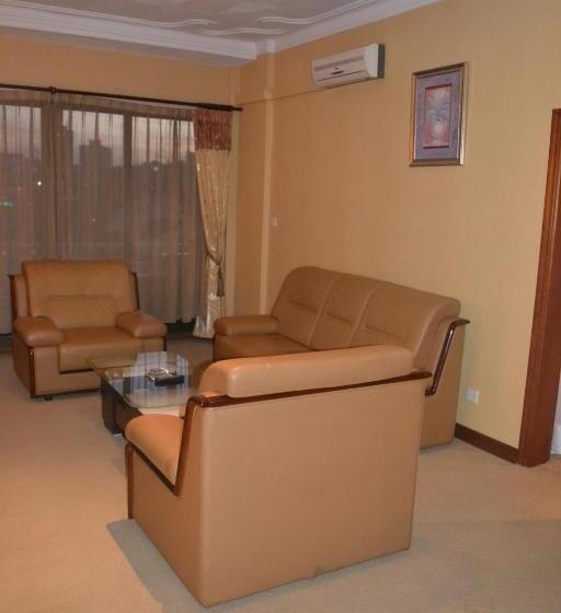 آپارتمان 3 خوابه, Africana