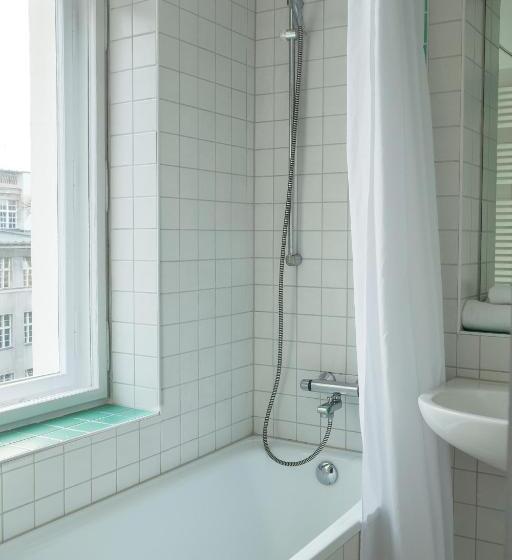 اتاق کلاسیک یک تخته, Art Nouveau Am Kurfürstendamm