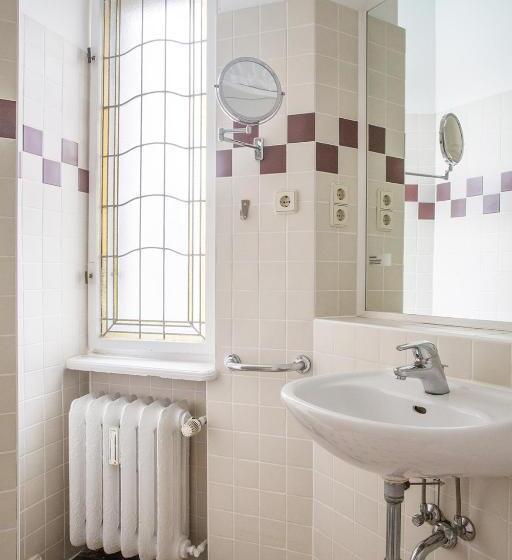 اتاق استاندارد, Art Nouveau Am Kurfürstendamm