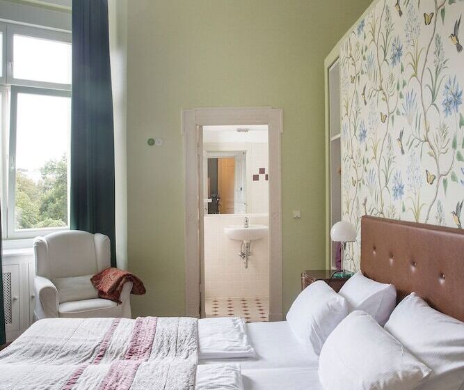 اتاق استاندارد, Art Nouveau Am Kurfürstendamm