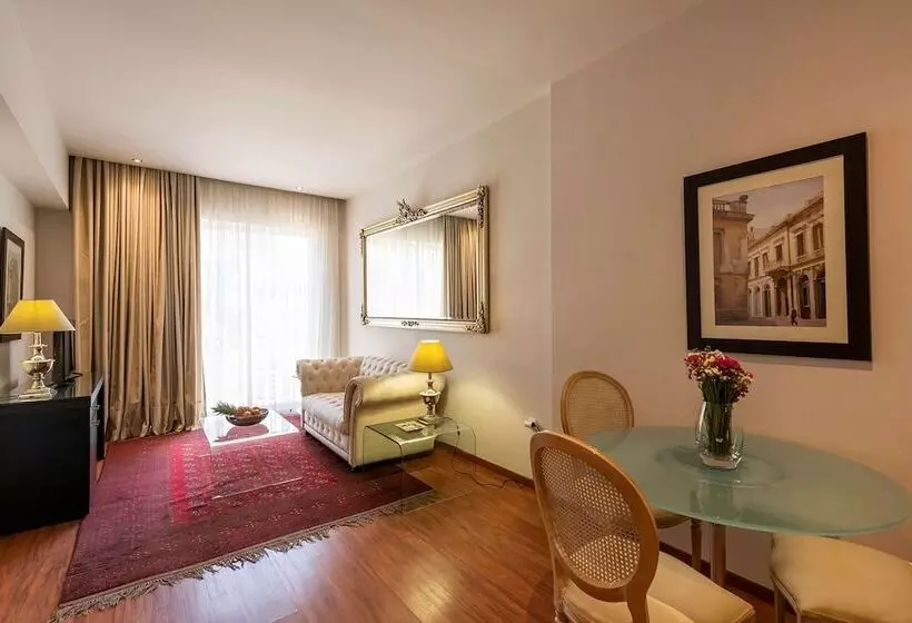 デラックススイート, Best Western Plus Embassy