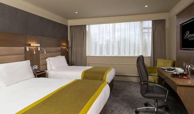 اتاق استاندارد سه نفره, Bonnington Hotel & Leisure Centre