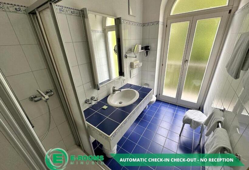 Четырехместный Номер Стандарт, Erooms Minusio