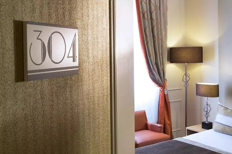 クラシックルーム, Hôtel Galileo Champs Elysées