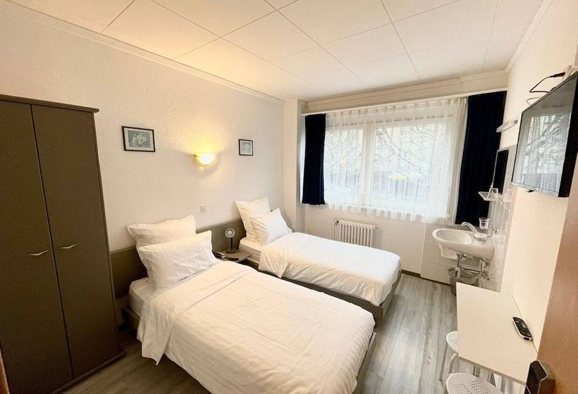 اتاق اکونومی با حمام مشترک, Primadom Apart