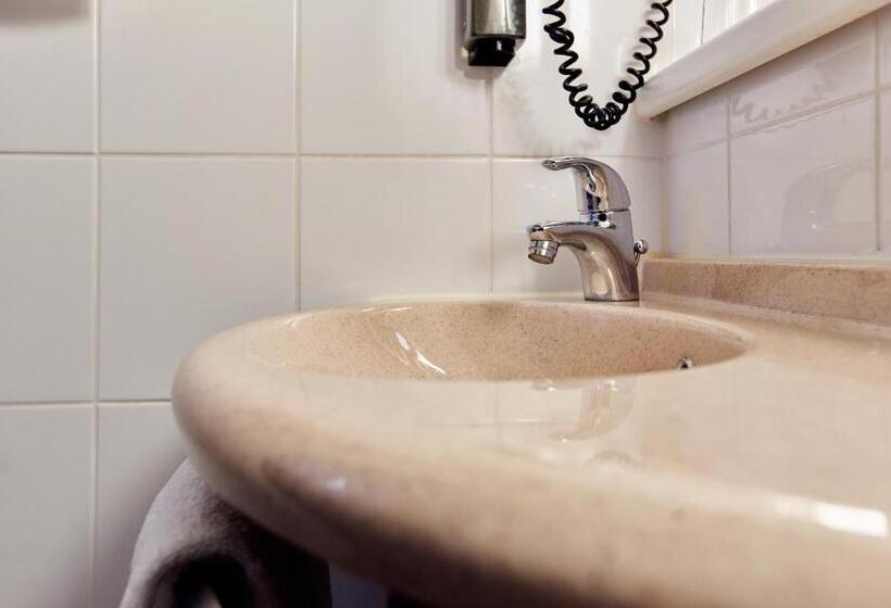 标准间, Ibis Koblenz City