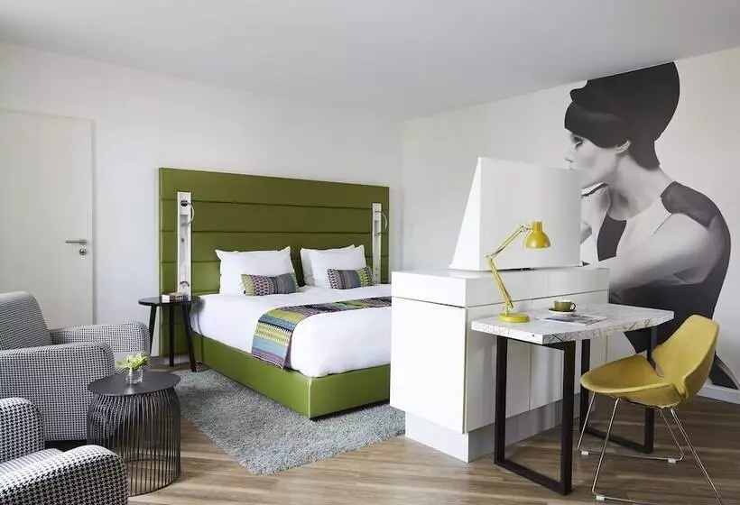 اتاق پرمیوم, Indigo Dusseldorf Victoriaplatz, An Ihg