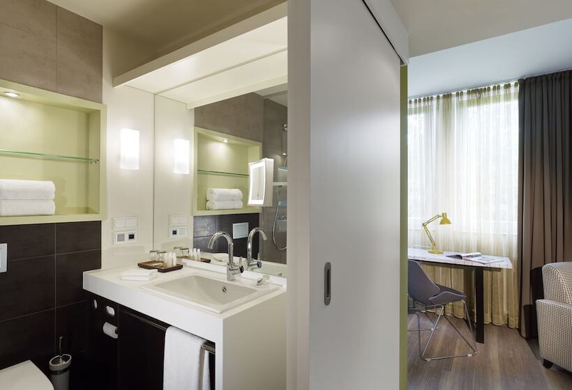 Номер Премиум Вид на Город, Indigo   Dusseldorf   Victoriaplatz, An Ihg