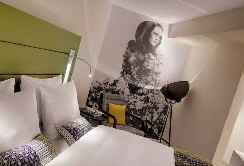 Premium Room City View, Indigo Dusseldorf Victoriaplatz, An Ihg