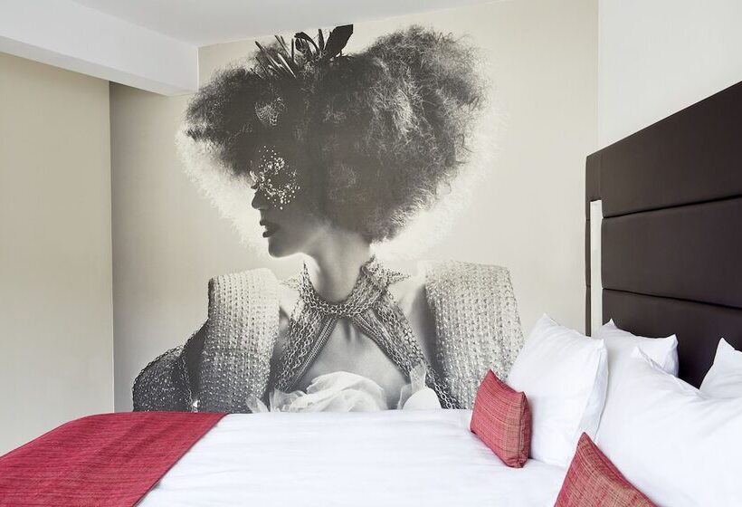 シティビュープレミアムルーム, Indigo   Dusseldorf   Victoriaplatz, An Ihg