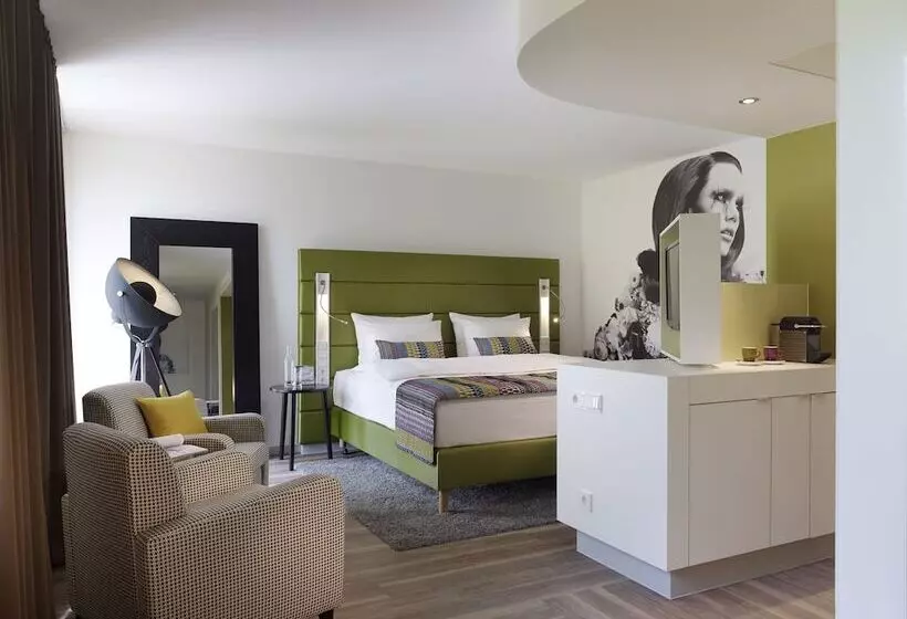 Premium Room City View, Indigo Dusseldorf Victoriaplatz, An Ihg