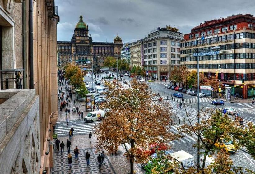 اتاق سوپریور با چشمانداز شهر, Jalta Boutique