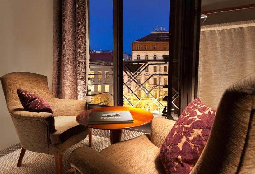 اتاق سوپریور با چشمانداز شهر, Jalta Boutique