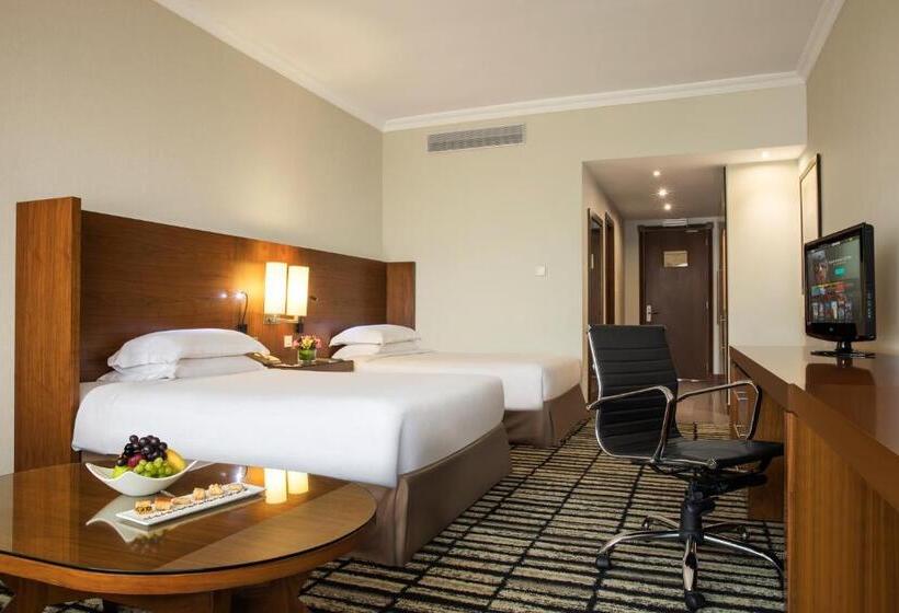 Номер Стандарт, Jumeira Rotana – Dubai
