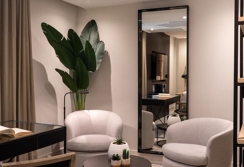 套房, Nassau Suite South Beach, An All Suite