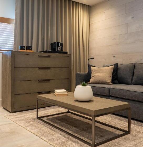 套房, Nassau Suite South Beach, An All Suite