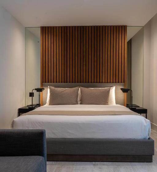 带大床的套房, Nassau Suite South Beach, An All Suite