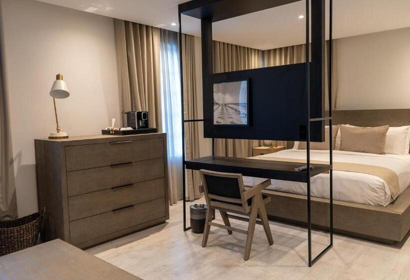 带大床的套房, Nassau Suite South Beach, An All Suite