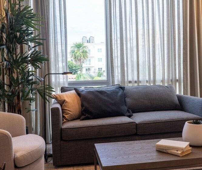 豪华套房, Nassau Suite South Beach, An All Suite