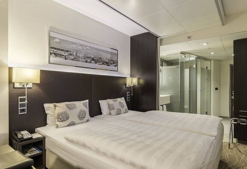 اتاق استاندارد با چشم‌انداز شهر, Park Inn By Radisson Berlin Alexanderplatz