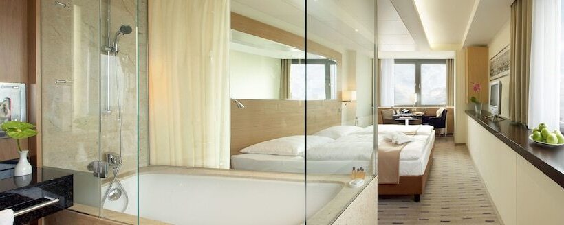 Standard Room City View, Park Inn By Radisson Berlin Alexanderplatz