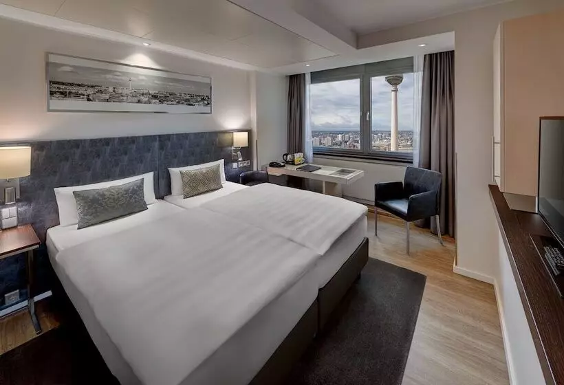 Standard Room City View, Park Inn By Radisson Berlin Alexanderplatz