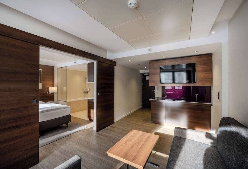 Suite, Park Inn By Radisson Berlin Alexanderplatz