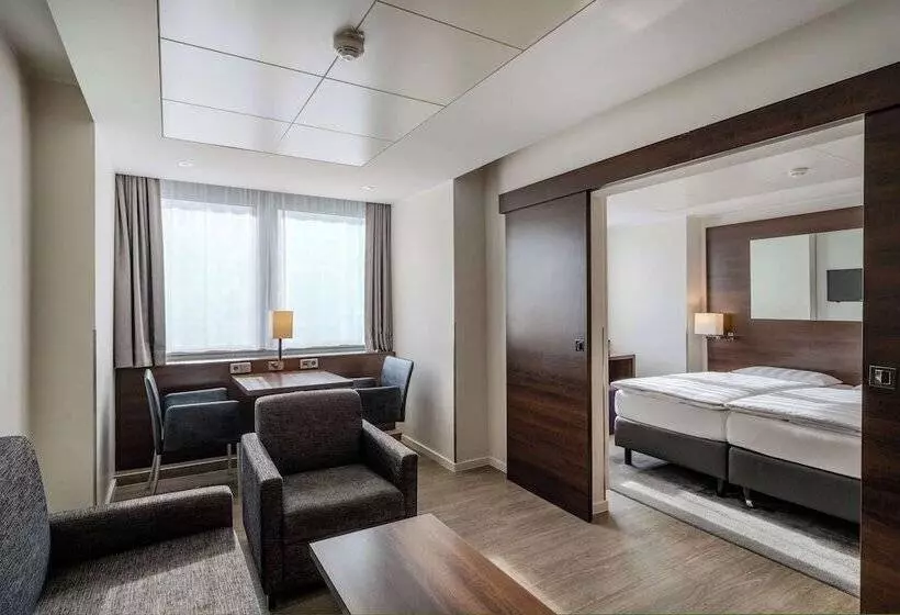Suite, Park Inn By Radisson Berlin Alexanderplatz