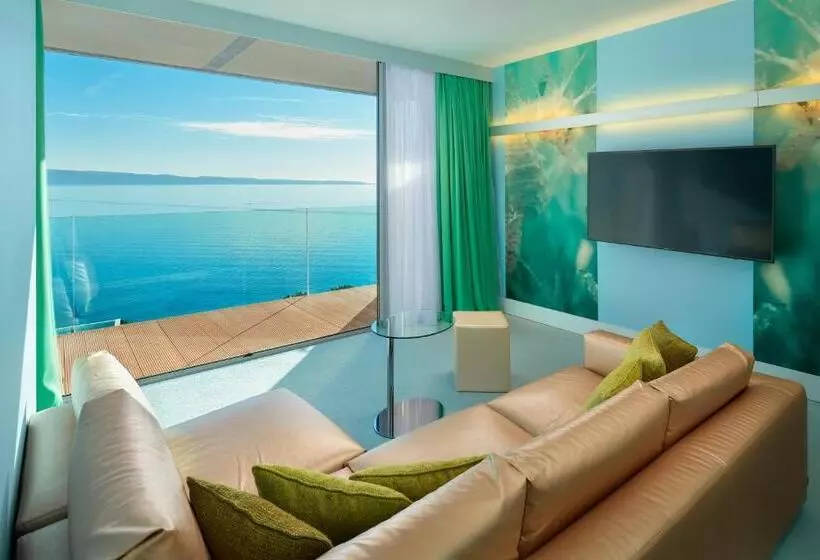 オーシャンビュージュニアスイート, Radisson Blu Resort & Spa