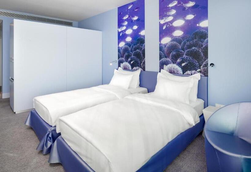 발코니가 있는 바다 전망 수피리어 룸, Radisson Blu Resort & Spa