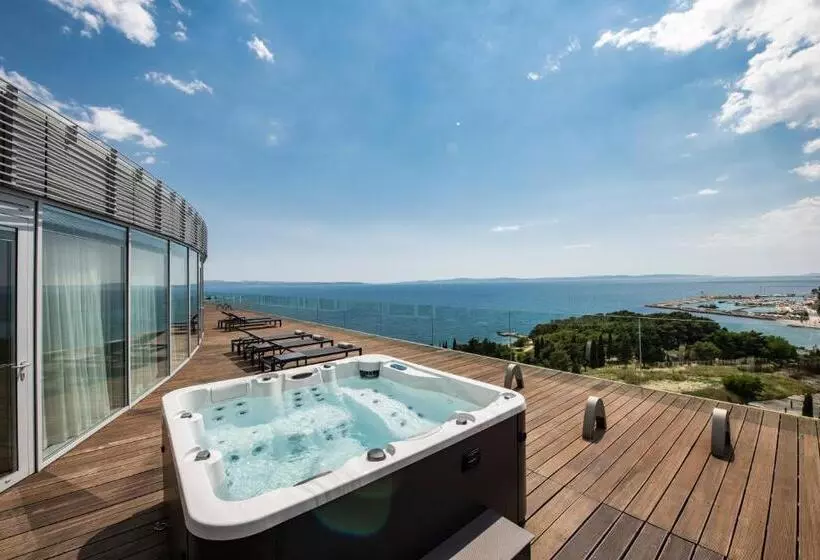 ペントハウススイート, Radisson Blu Resort & Spa
