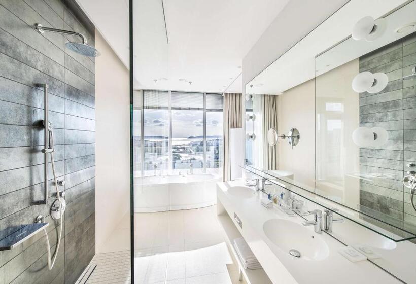 펜트하우스 스위트, Radisson Blu Resort & Spa