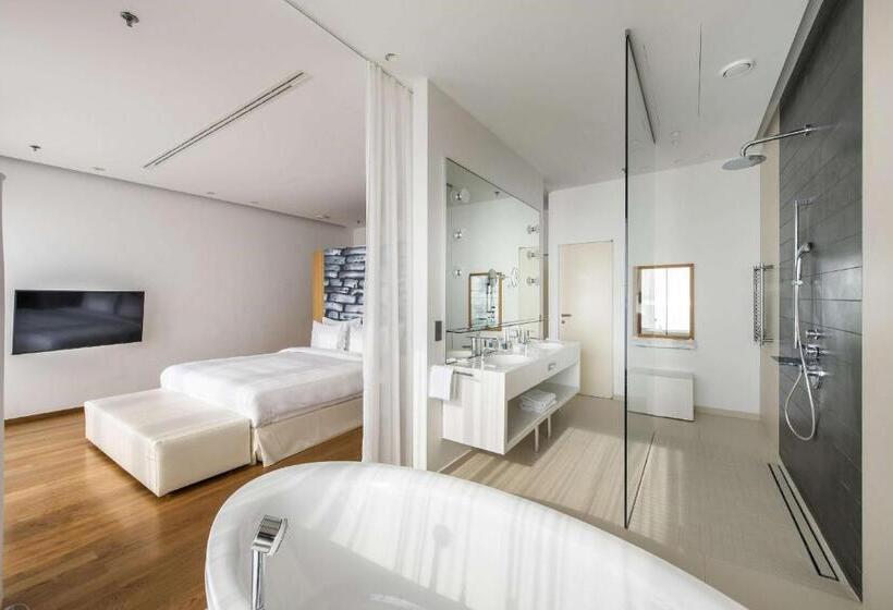 펜트하우스 스위트, Radisson Blu Resort & Spa