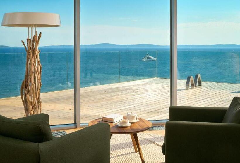 펜트하우스 스위트, Radisson Blu Resort & Spa