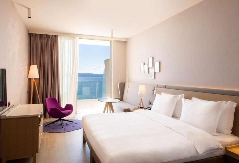 프리미엄 룸 바다 전망, Radisson Blu Resort & Spa