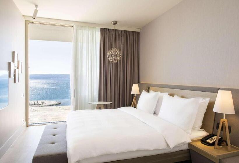 프리미엄 스위트 바다 전망, Radisson Blu Resort & Spa