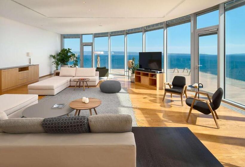 펜트하우스 스위트, Radisson Blu Resort & Spa