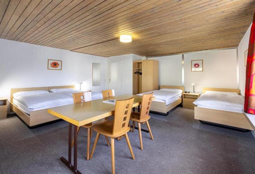 Quarto Quadruplo Estandar Banheiro Compartilhado, Sonne St. Moritz 3 Superior