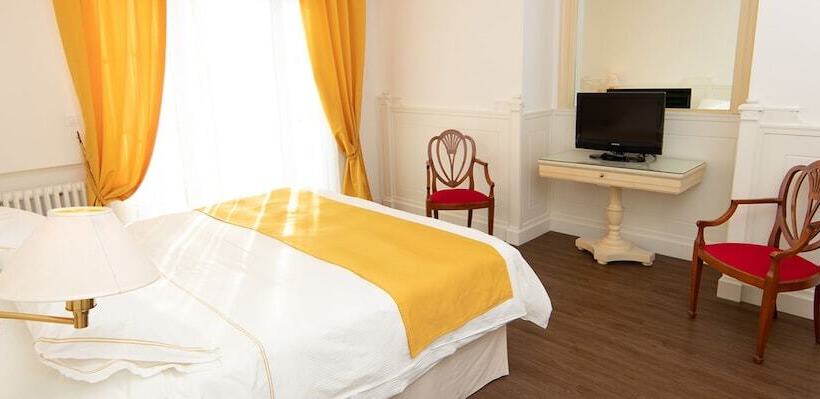 חדר דלוקס, Universal Terme