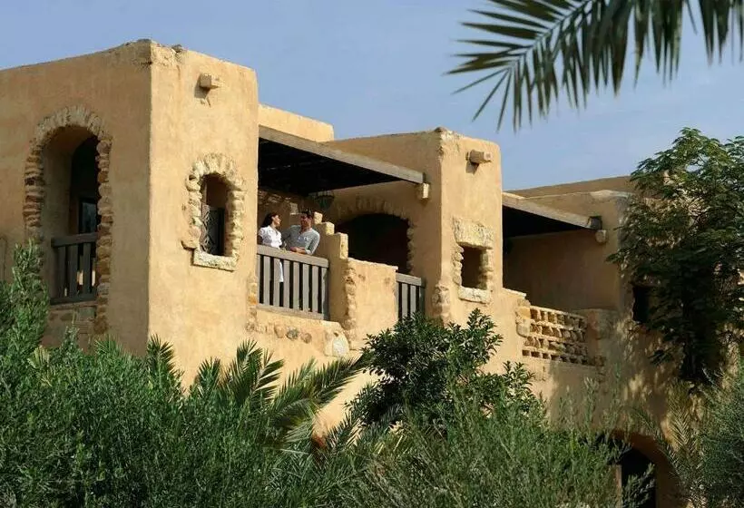 اتاق سوپریور با تخت بزرگ, Mövenpick Resort & Spa Dead Sea