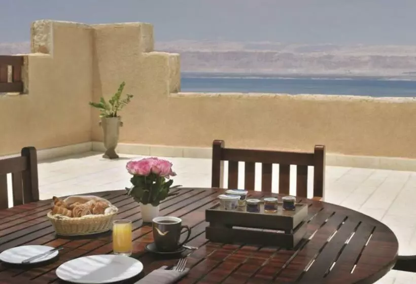 اتاق پرمیوم با چشم‌انداز دریا, Mövenpick Resort & Spa Dead Sea